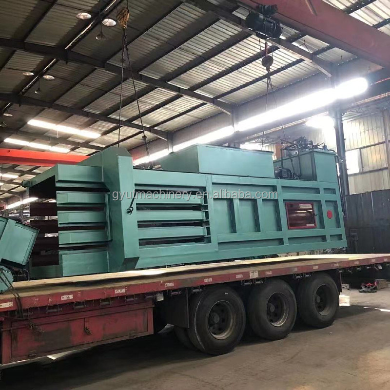 Capacité de 400 à 500 kg Balles à foin hydrauliques carrées 2620*2140*3390MM Max. Capacité 5 tonnes/h