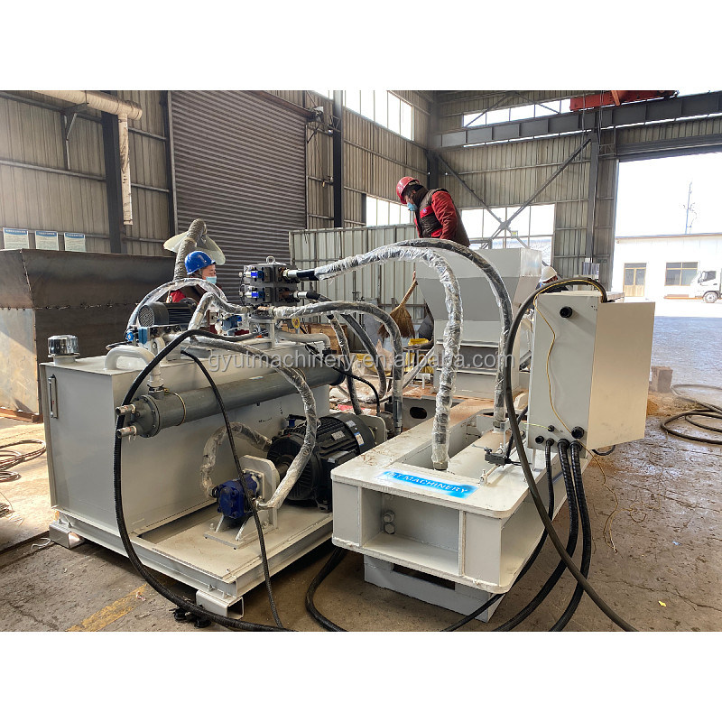 L'alimentation est entièrement automatique 5 kg de fibres de coco presses de briques de tourbe