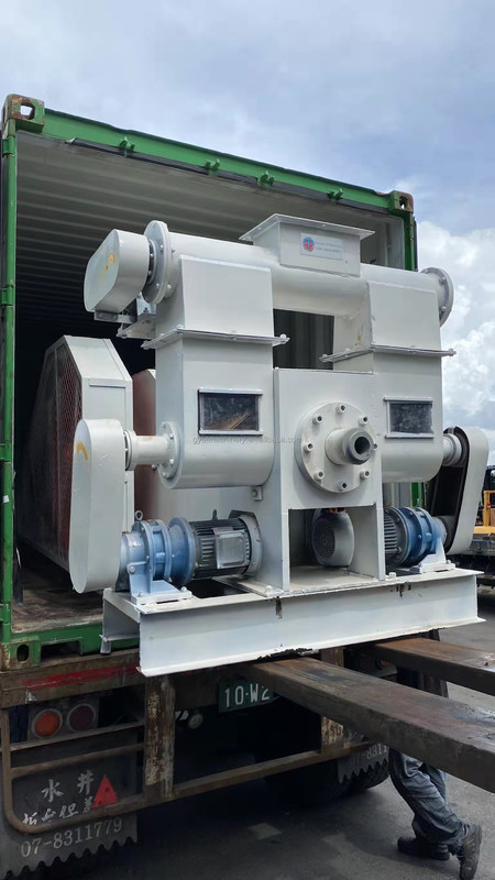 1750*1250*680 Machine à briquette à piston à sciure de bois avec taille de briquette de 8 à 75 mm