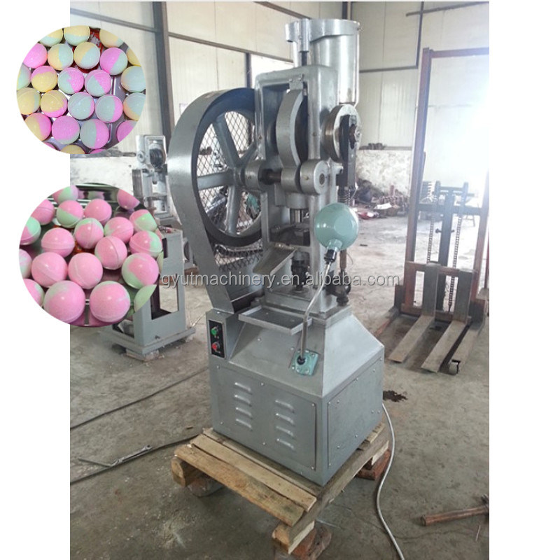 Créez des bombes de bain parfaites avec 45T moule de presse hydraulique et coupe-savon en argent