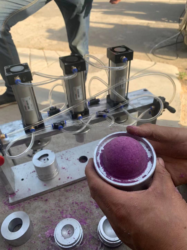 Faites-le vous-même en plante de rose, versez du savon, préparez des boules de bain, des bombes, une presse simple et adaptée aux hôtels.