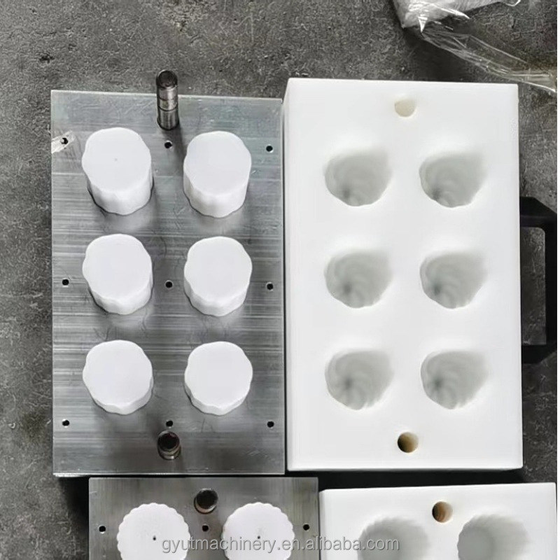 Bombes à billes de bain Moule de shampooing manuel de presse gazeuse pour fabriquer des cœurs de shampooing solide