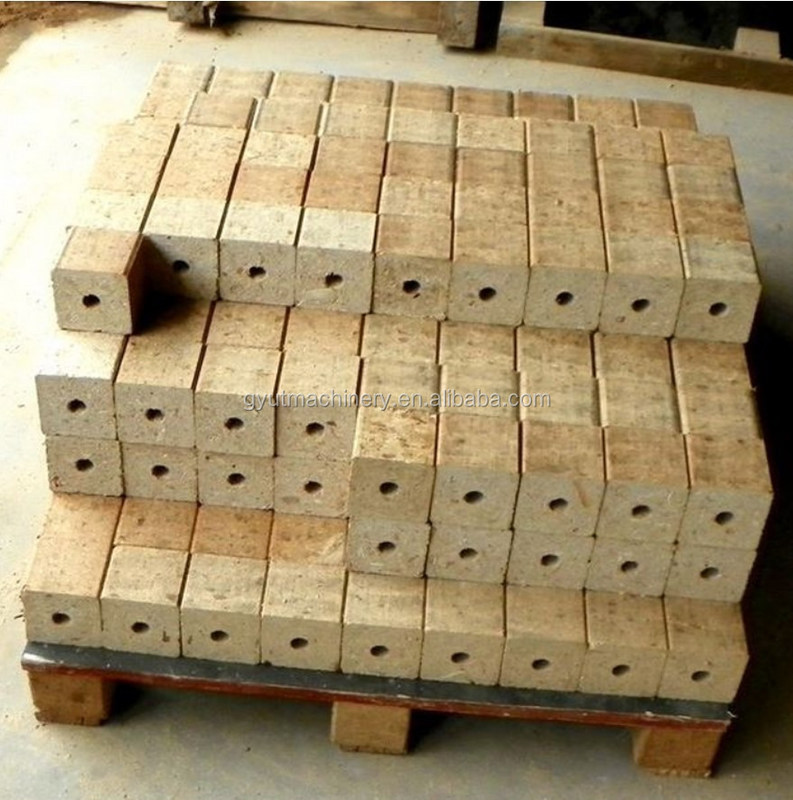 2024 Machine de blocage de pieds de palettes de sciure de bois Facile à utiliser Machine de presse de blocs de bois