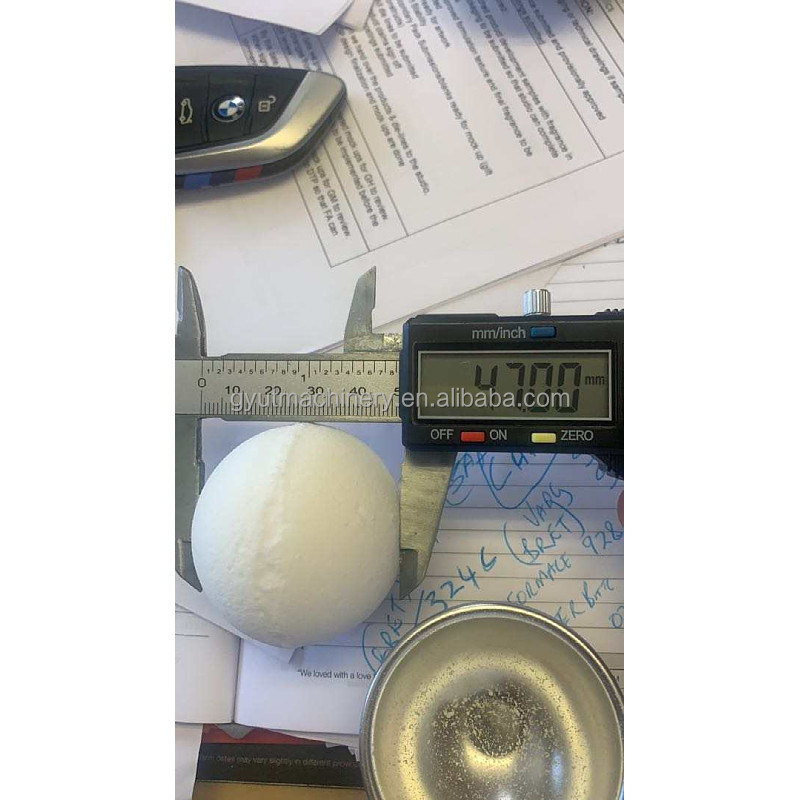 Producteur de presse à boules hydrauliques pour pompes à bain