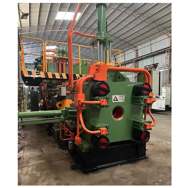 Extrudeuse d'aluminium de seconde main de 55 kW pour profil de cadre de fenêtre en bon état