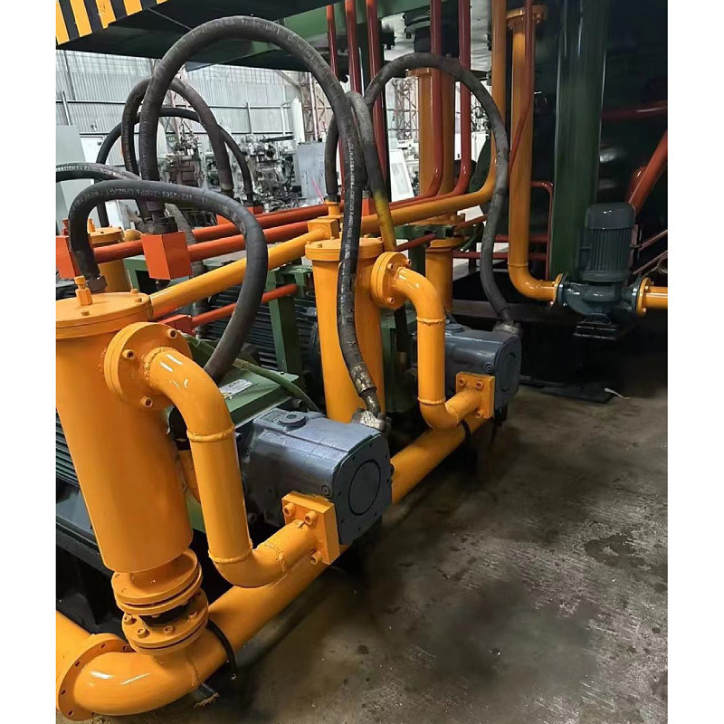 Extrudeuse d'aluminium de seconde main de 55 kW pour profil de cadre de fenêtre en bon état