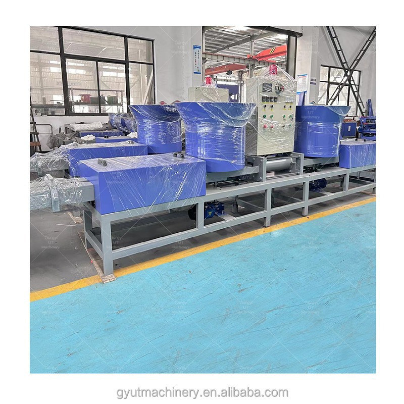 1-1.4t presses articulaires à doigts machines de pressage à chaud pour la ligne de production de pieds de palettes en bois