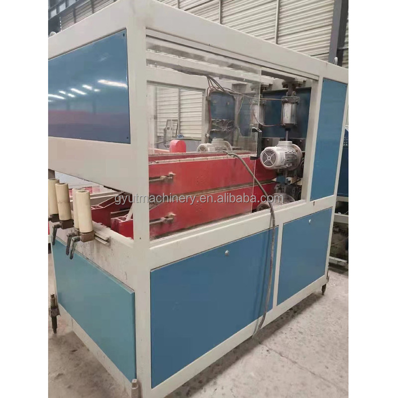 65/132 Machine de fabrication de tubes à cône jumelé d'occasion 20mx2.5mx2.2m pour le traitement des matières plastiques