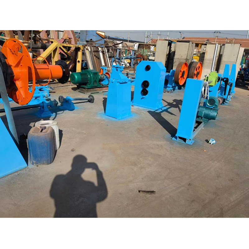 1250 mm Machine de pose de bobines de fil et de câble pour le ramassage de tambours de bois d'occasion