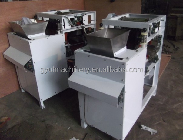 Machine de pellicule humide pour le craquage et la fissuration du noyau de bouleau de noyau de 85 à 95%