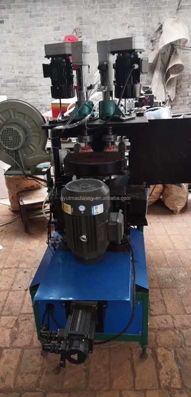 Machine de brossage de fil d'acier inoxydable à buse tordue et nouée 220v à 2 trous/h