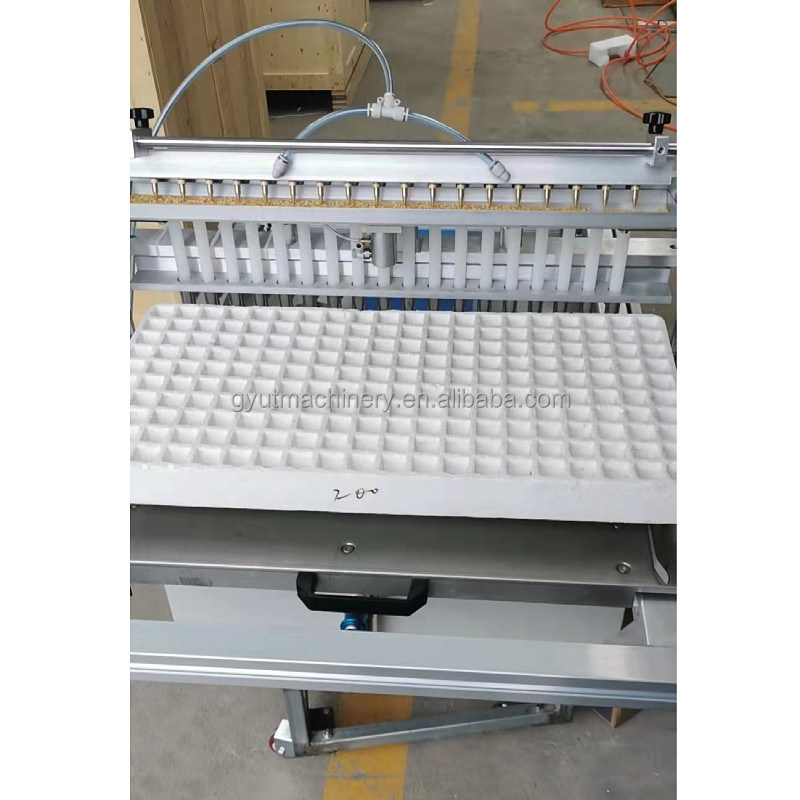 7 rangées Ferme privée semeur de semences de légumes Point de semis Machines de plantation de semences de plateau