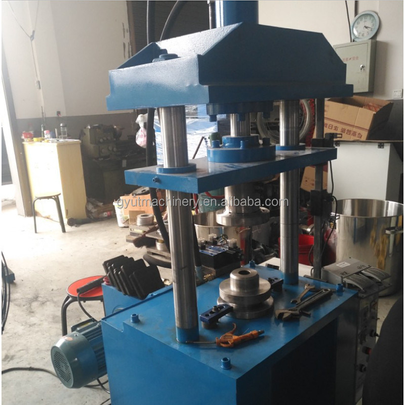 Machines de brossage industrielles en fil d'acier inoxydable pour la production de brosses de précision