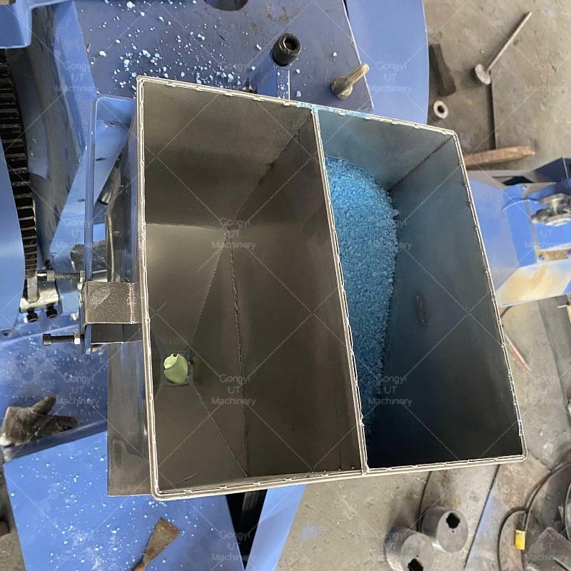 Machine de presse à bombe de bain organique à haute capacité avec presse hydraulique à forge à chaud en Russie