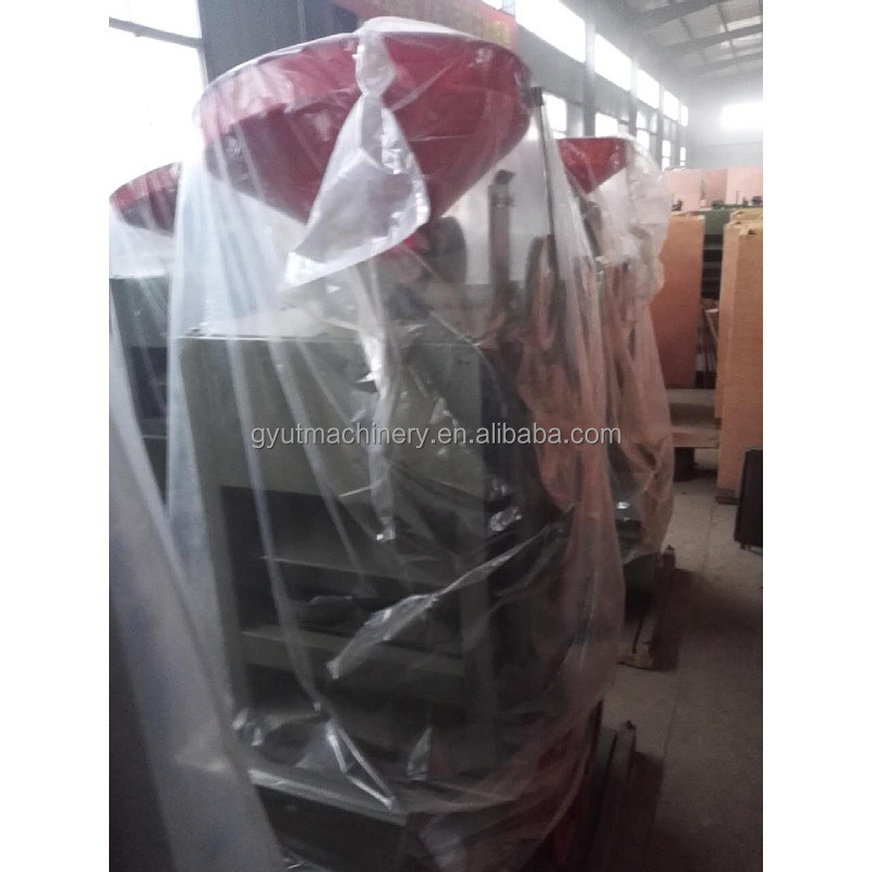 Machine de broyage de riz compacte pour le traitement du riz blanc en caoutchouc à rouleaux de 220V/380V