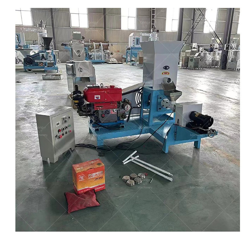 UT Machinery 100-150 kg par heure Moteur diesel Extrudeuse à pellets flottante pour aliments pour poissons fabriquée