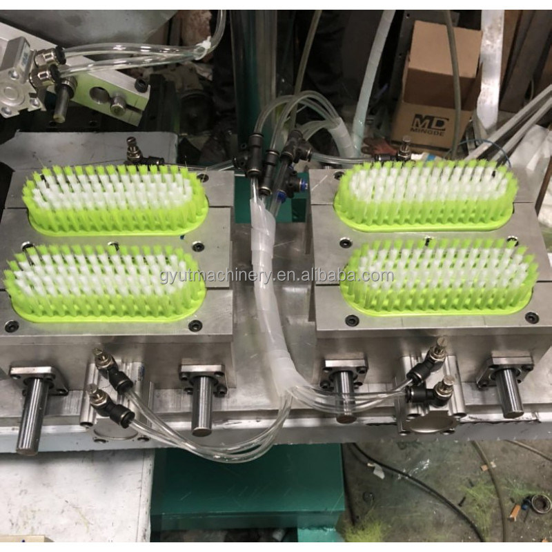 Machine de brossage à 5 axes à haute production pour le brossage de toilettes de hockey sur mesure